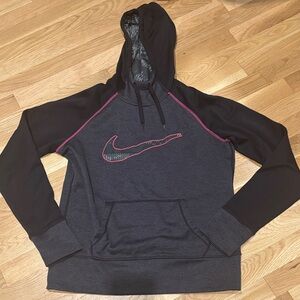 Nike Therma-Fit Women’s Hoodie Sweatshirt, Size Medium, Excellent Condition!